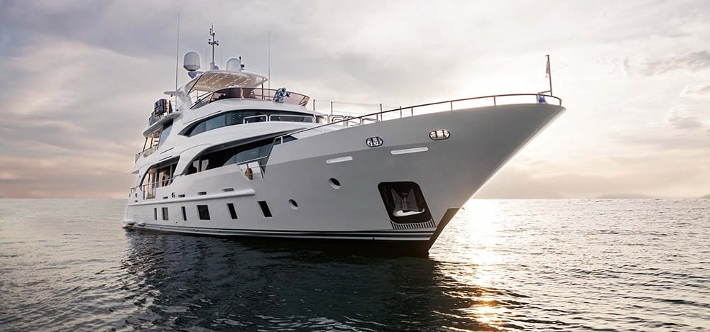 Top 5 Yachts To Charter In Dubai