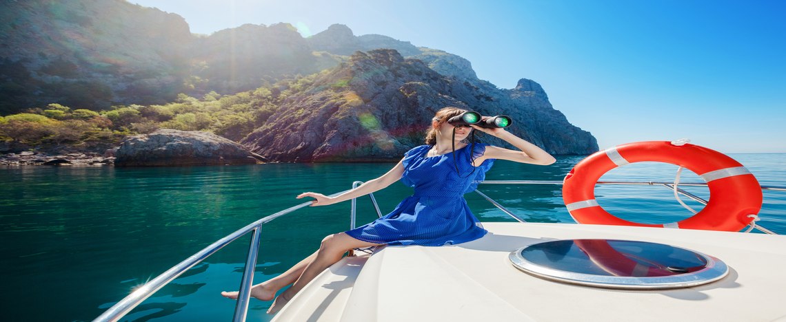 Tips to Avoid Boredom on a Chartered Yacht Cruise