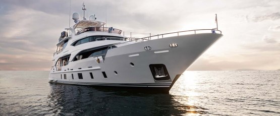 Top 5 Yachts To Charter In Dubai