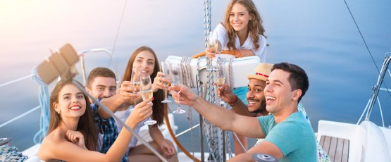 Guide to Hosting the Ultimate Yacht Celebration