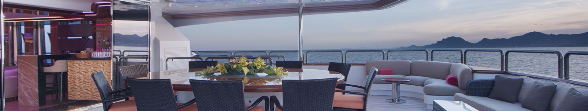 Close Your Business Deal in Style on Board a Yacht
