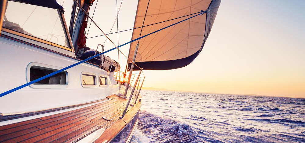 Why the Winter is a Great Time for Yacht Charter