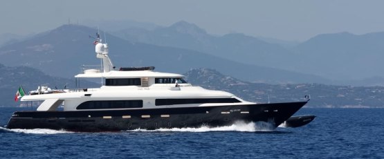 All You Need to Know About Yacht Charter Costs